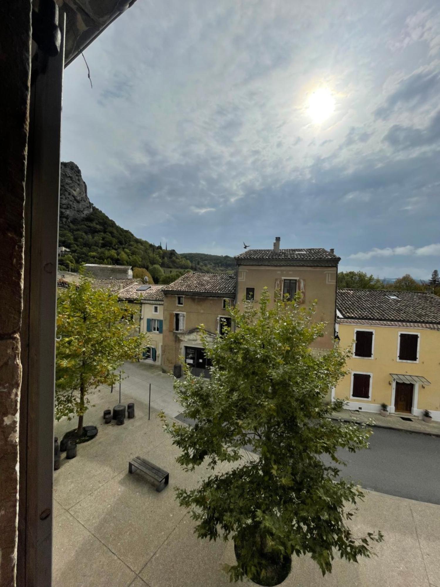 Les Appartements Du Saint Thiers, La Provence Dans Un Coin De La Drome Et L'Esprit D'Une Maison D'Hotes A Saou Exterior foto
